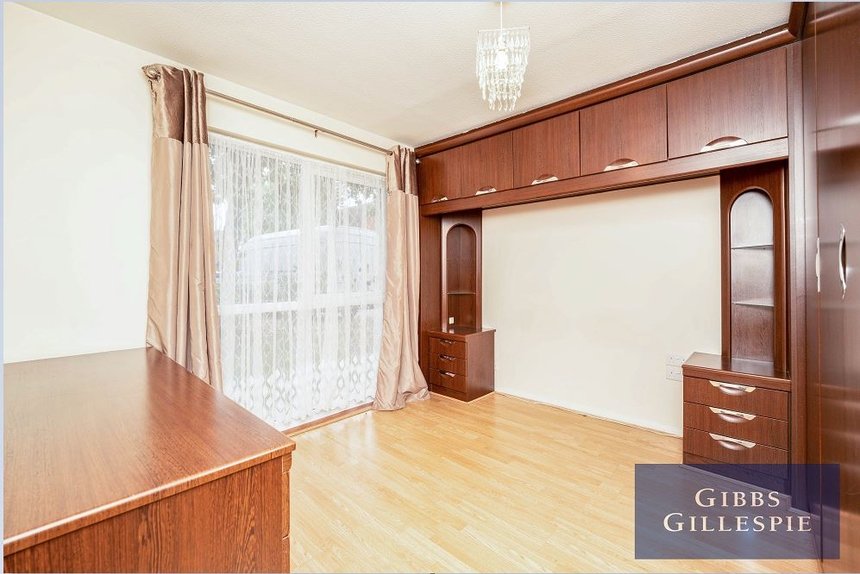 let agreed 15 london 11892 - Gibbs Gillespie