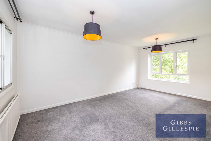 available 6 london 12001 - Gibbs Gillespie