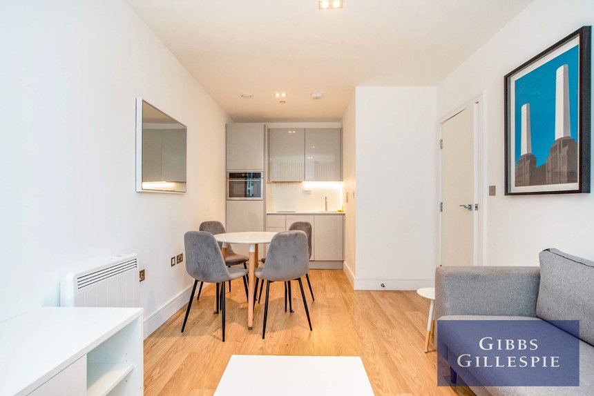 let agreed 13 london 12511 - Gibbs Gillespie