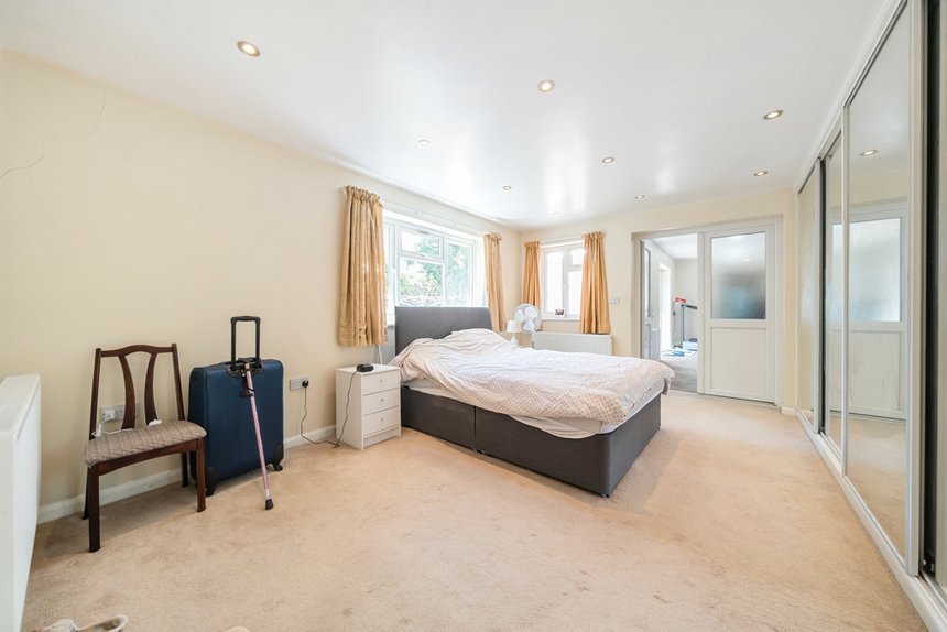 for sale swakeleys road london 12824 - Gibbs Gillespie