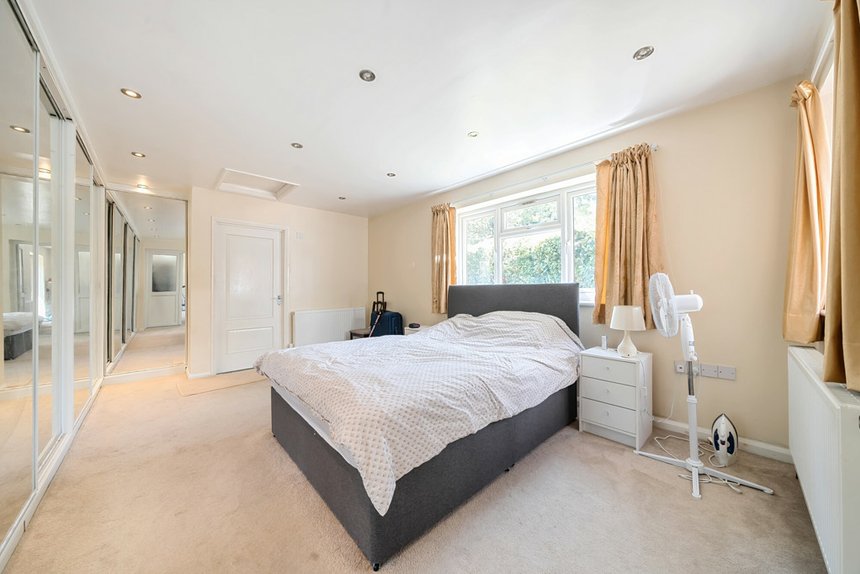 for sale swakeleys road london 12824 - Gibbs Gillespie