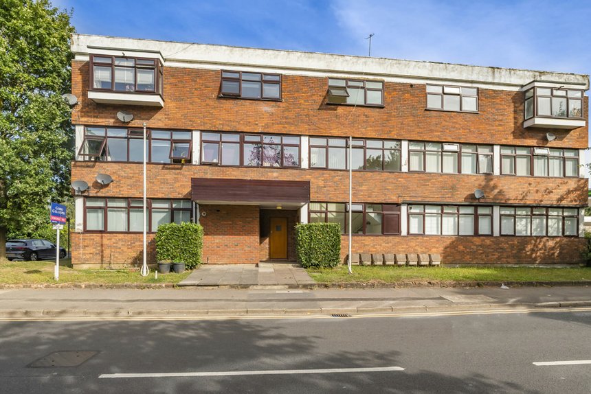 for sale breakspear road london 13310 - Gibbs Gillespie