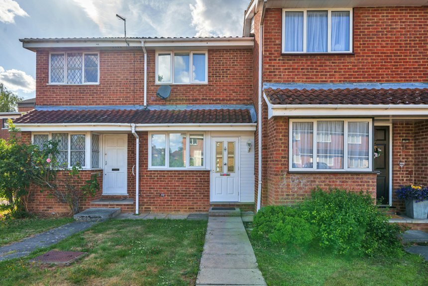 under offer waller drive london 13361 - Gibbs Gillespie