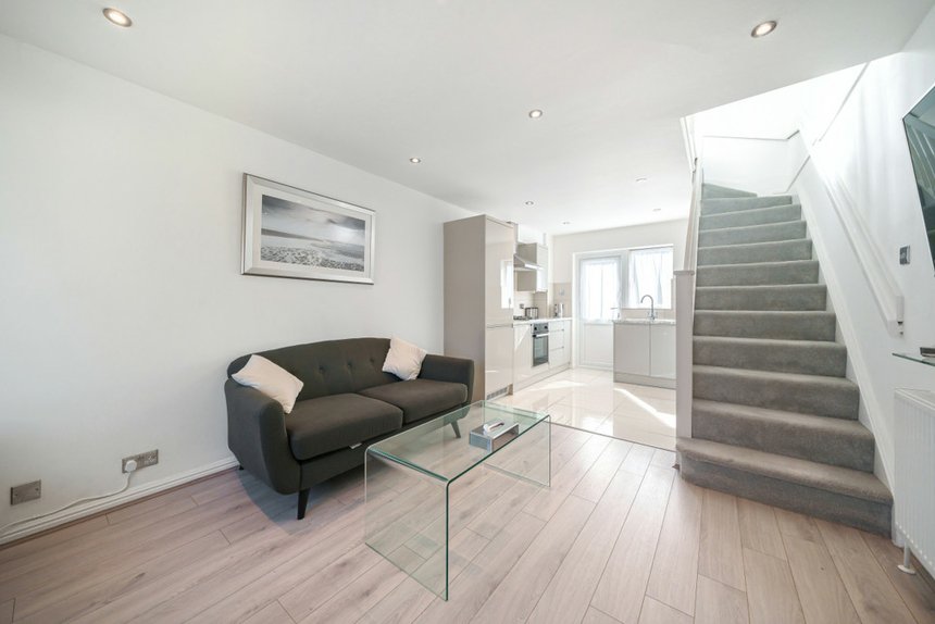 under offer waller drive london 13361 - Gibbs Gillespie