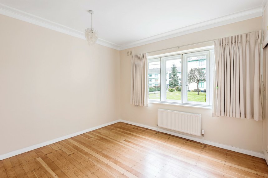 for sale elm park court london 13482 - Gibbs Gillespie