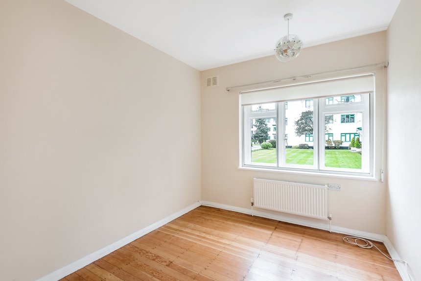 for sale elm park court london 13482 - Gibbs Gillespie