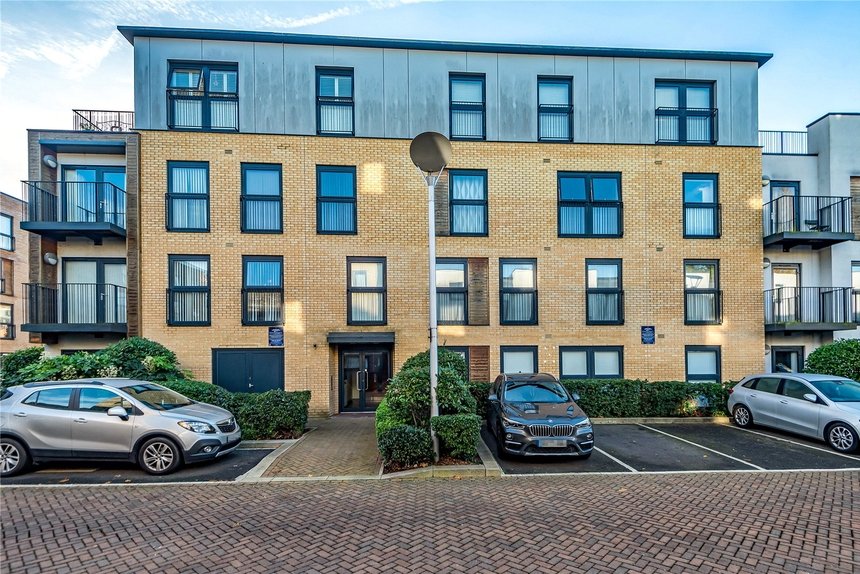 for sale hitchin lane london 13744 - Gibbs Gillespie