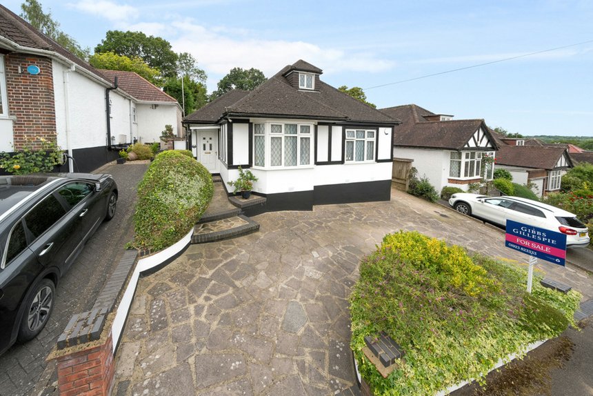 for sale hillside road london 14305 - Gibbs Gillespie