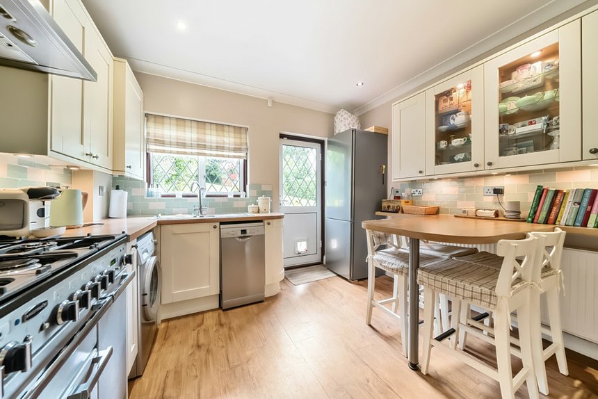 for sale hillside road london 14305 - Gibbs Gillespie