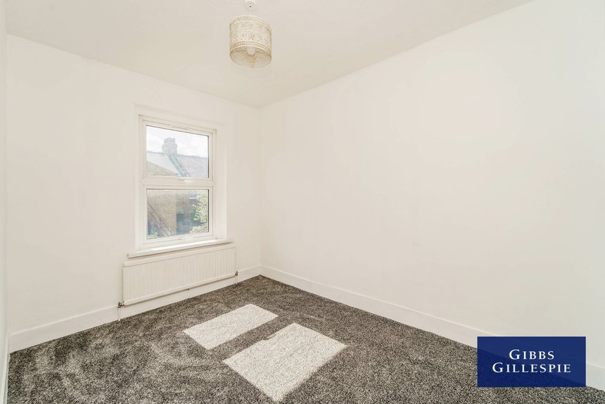 available 19 london 14334 - Gibbs Gillespie