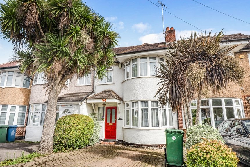 3 bedroom House for sale in Durley Avenue, Pinner, Middlesex, HA5 Gibbs Gillespie