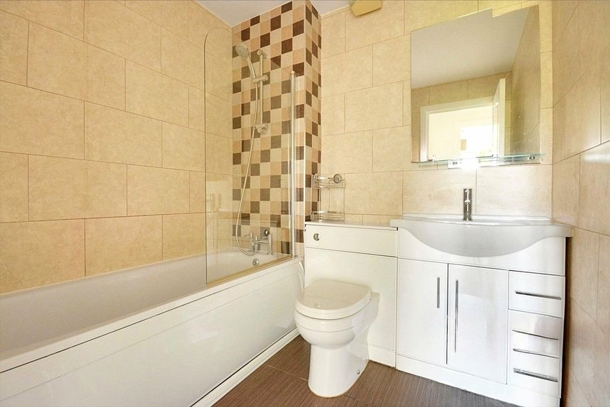 for sale malting way london 14777 - Gibbs Gillespie