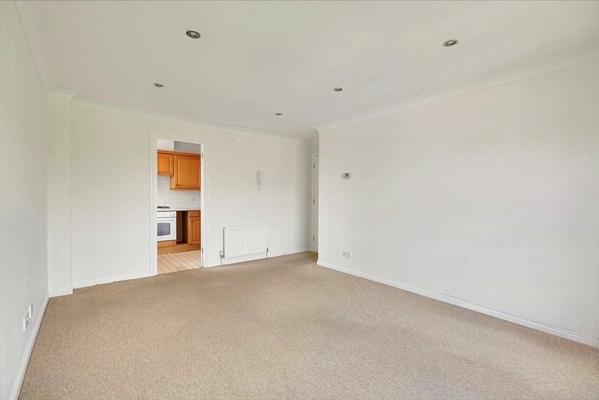 for sale malting way london 14777 - Gibbs Gillespie