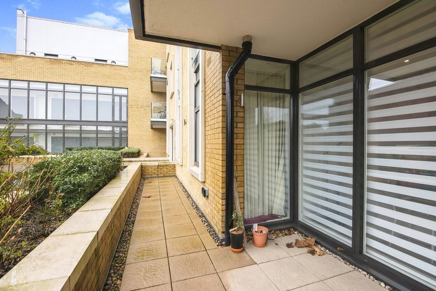 available flat 4 london 14841 - Gibbs Gillespie