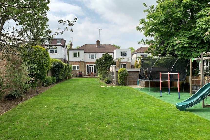 under offer kent gardens london 14978 - Gibbs Gillespie
