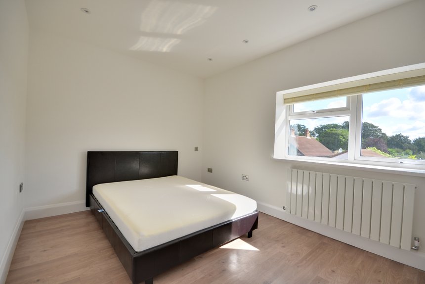 let agreed 82a london 14995 - Gibbs Gillespie