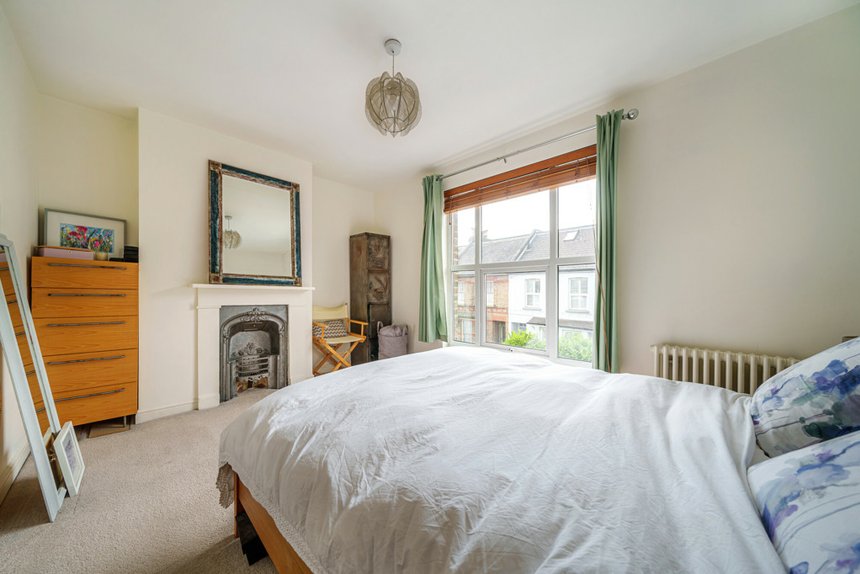 for sale bedford road london 15371 - Gibbs Gillespie