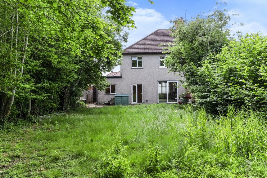 3 bedroom House for sale in Headstone Lane, Harrow, HA2 Gibbs Gillespie