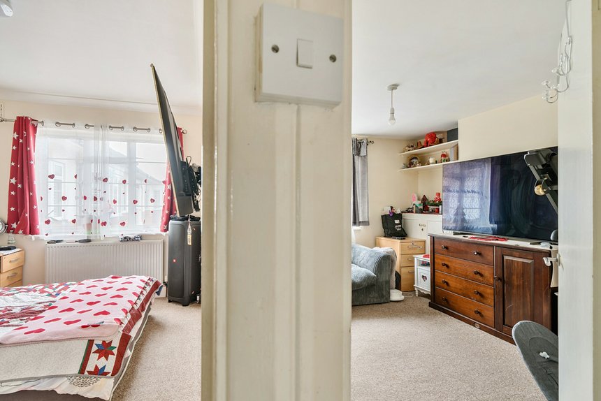 for sale nugents court london 15479 - Gibbs Gillespie