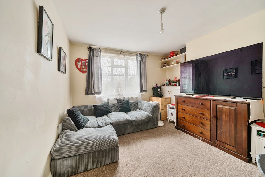 for sale nugents court london 15479 - Gibbs Gillespie