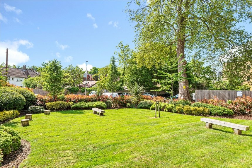 under offer london road london 15625 - Gibbs Gillespie