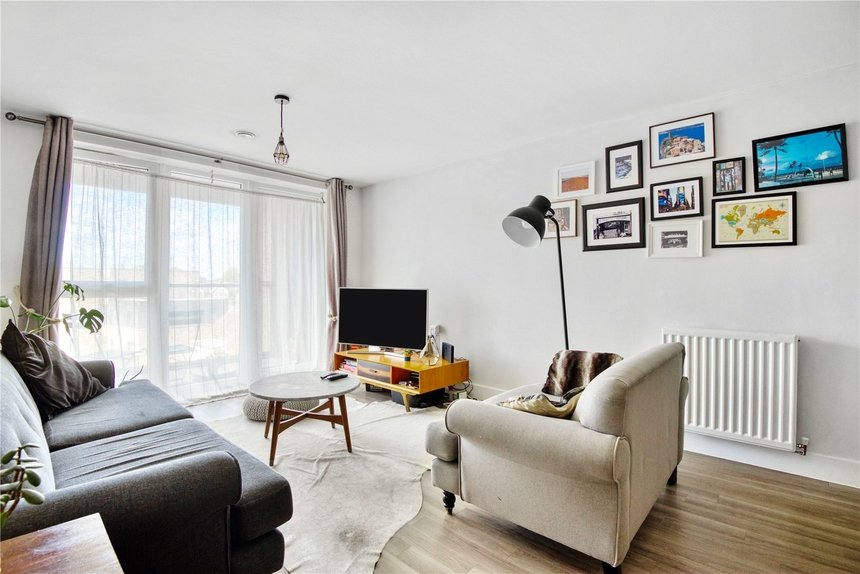 under offer london road london 15625 - Gibbs Gillespie