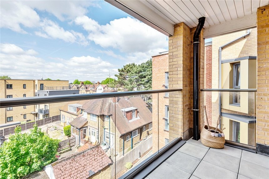 under offer london road london 15625 - Gibbs Gillespie