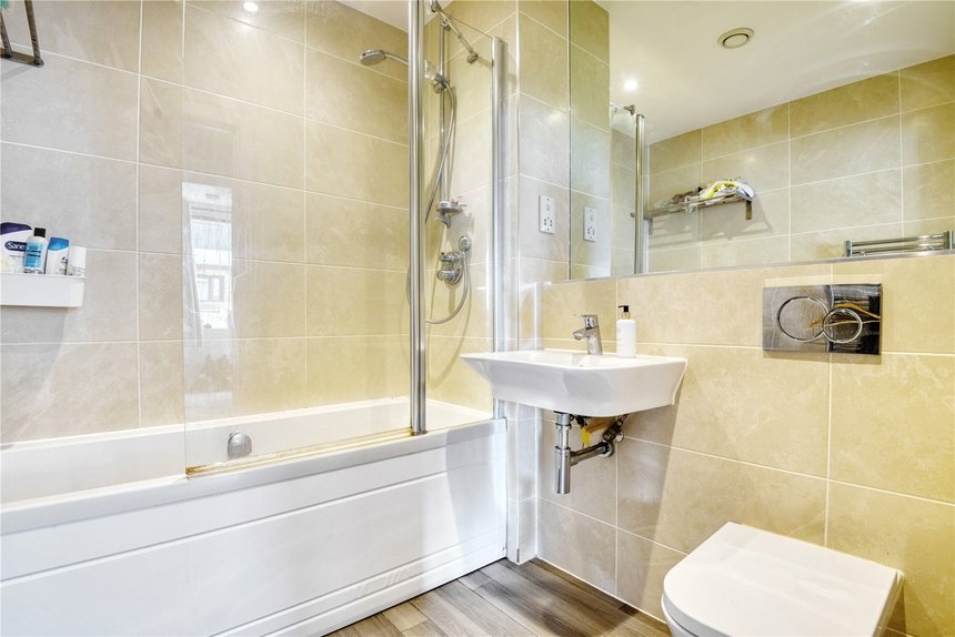 under offer london road london 15625 - Gibbs Gillespie