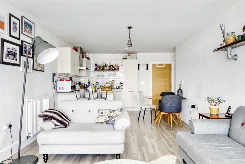 under offer london road london 15625 - Gibbs Gillespie