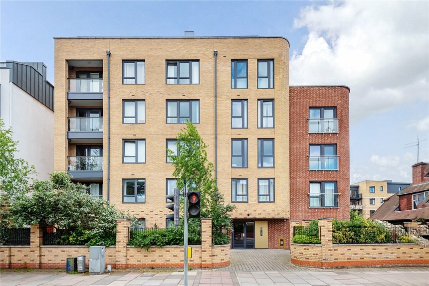 under offer london road london 15625 - Gibbs Gillespie