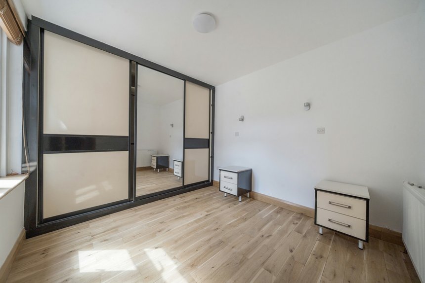 under offer little ealing lane london 15711 - Gibbs Gillespie