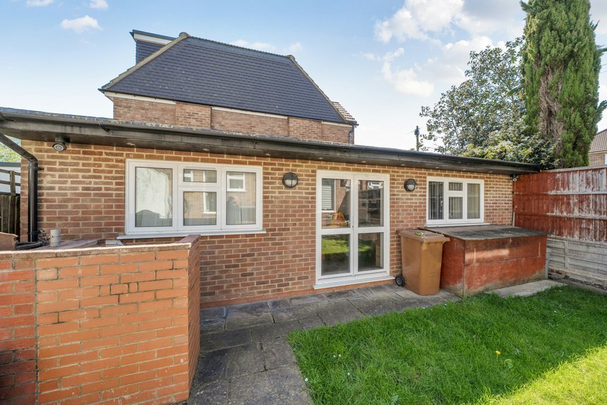 for sale whitegate gardens london 15787 - Gibbs Gillespie