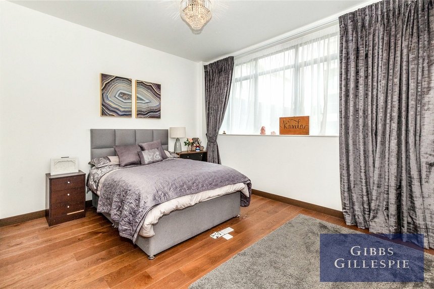to let korda house london 15796 - Gibbs Gillespie