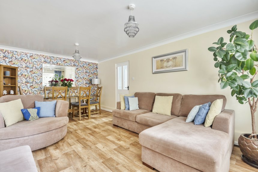 for sale solomons hill london 15861 - Gibbs Gillespie