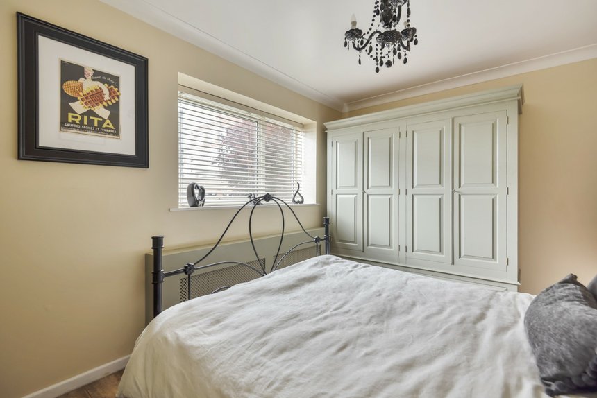 for sale solomons hill london 15861 - Gibbs Gillespie