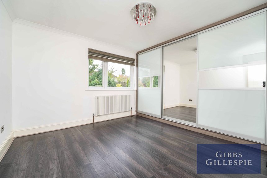 let kent close london 15871 - Gibbs Gillespie