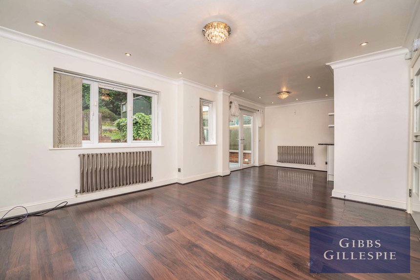 let kent close london 15871 - Gibbs Gillespie