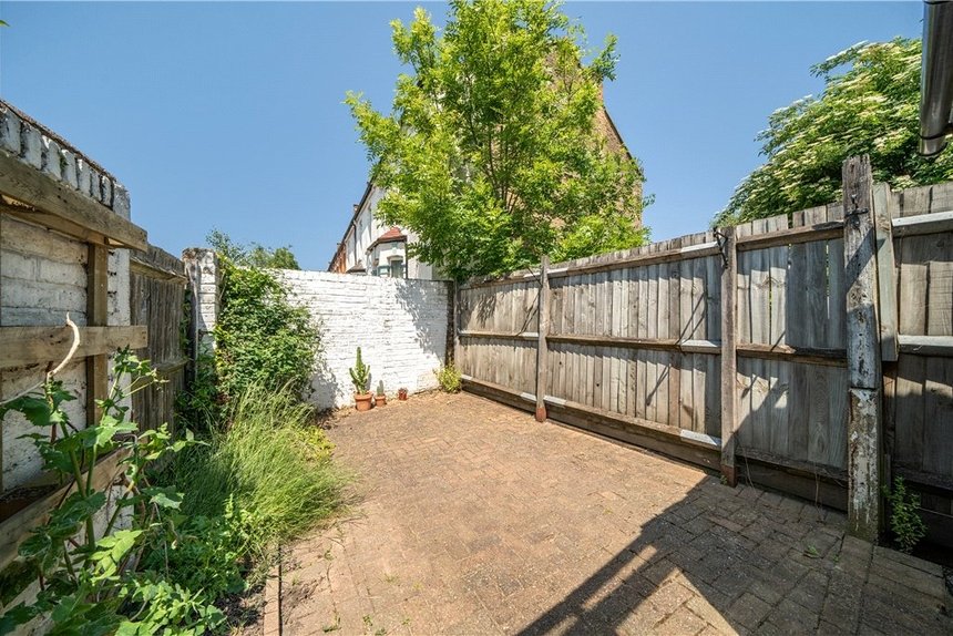 sold leighton road london 15993 - Gibbs Gillespie