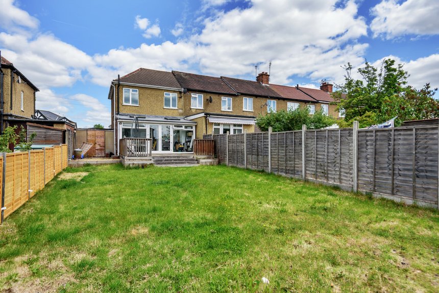 under offer dulverton road london 16024 - Gibbs Gillespie