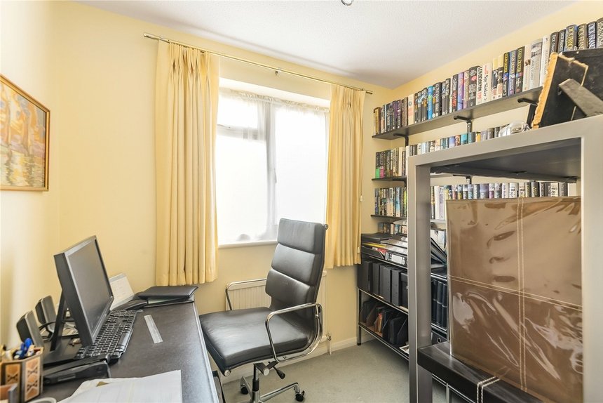 3 bedroom House for sale in Haslam Close, Ickenham, Uxbridge, Middlesex