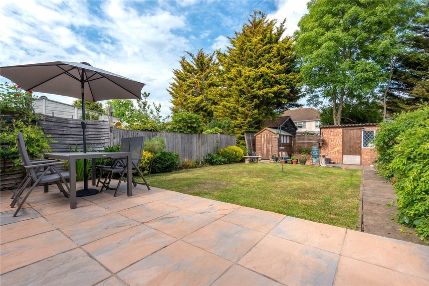 4 bedroom House for sale in Queens Walk, Ruislip, Middlesex, HA4