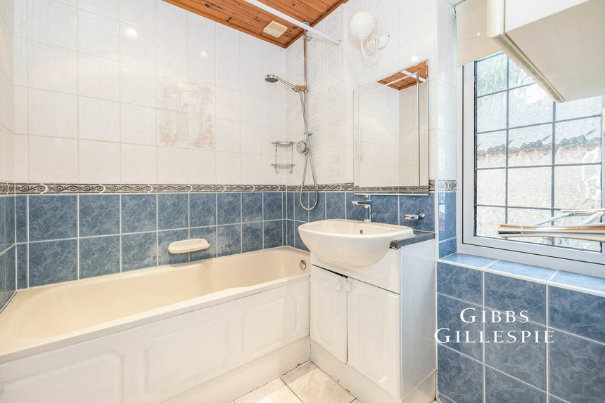 let agreed wellington road london 16199 - Gibbs Gillespie