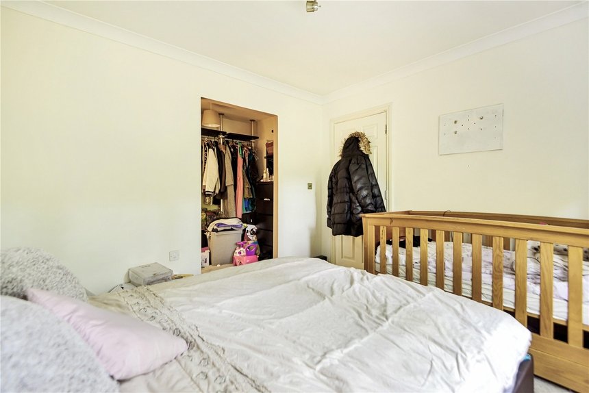 for sale hume way london 16342 - Gibbs Gillespie