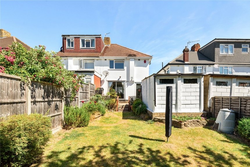 for sale curzon avenue london 16383 - Gibbs Gillespie