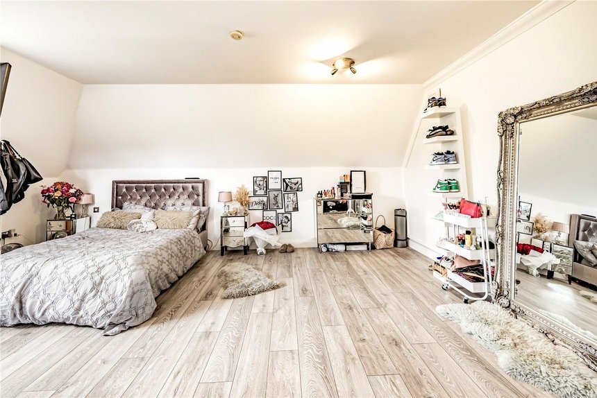for sale carew road london 16384 - Gibbs Gillespie