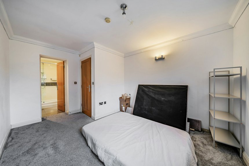 for sale carew road london 16384 - Gibbs Gillespie