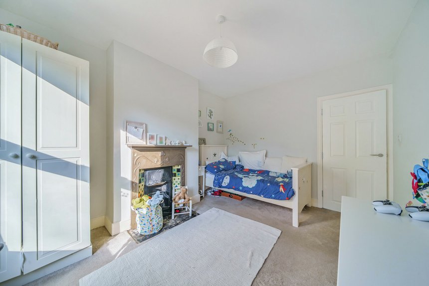 for sale hamilton road london 16523 - Gibbs Gillespie