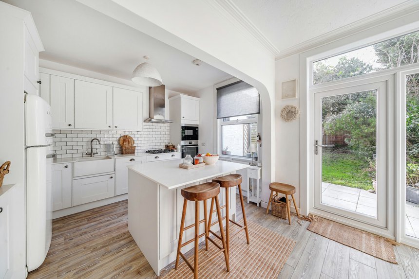 for sale hamilton road london 16523 - Gibbs Gillespie