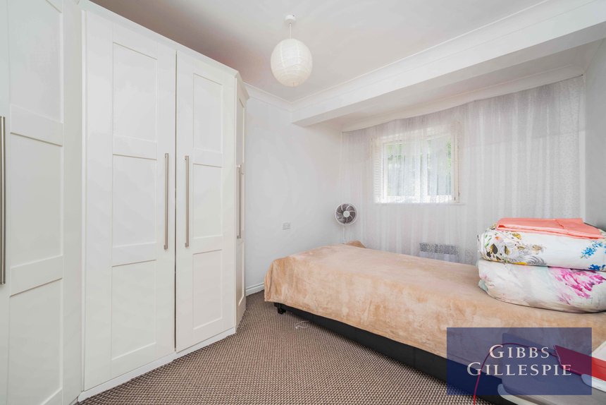 available flat 22 london 16527 - Gibbs Gillespie