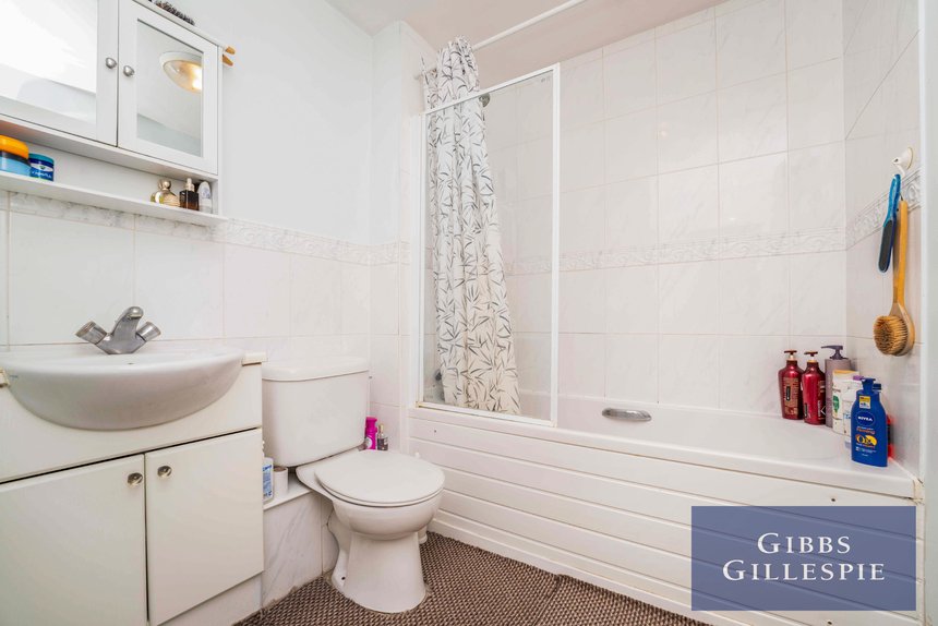 available flat 22 london 16527 - Gibbs Gillespie